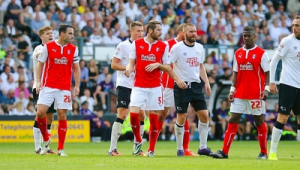 卢顿足球有青鸟队吗