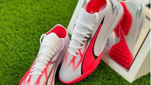 大学生女生足球鞋推荐，哪款才是你的心仪之选？