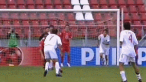 足球发角球能否直接射门？背后门道与多种情况解析