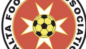 队标带牛的是哪支足球队