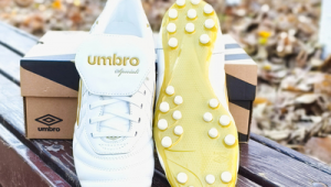 足球有用牛皮做的吗