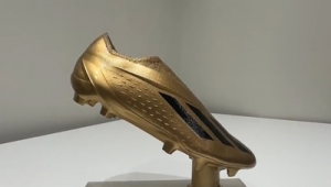 世界哪双足球鞋最好看排名：探寻颜值与实力并存的战靴