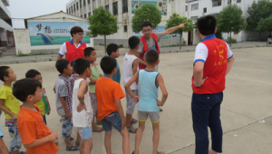 足球用头挡球是否犯规?规则解读与赛场实际情况分析