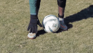 足球运球时究竟要不要踮脚尖，其中门道你知道吗