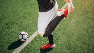 足球运动员每天都拉伸吗？关乎运动表现与身体状态的关键问题