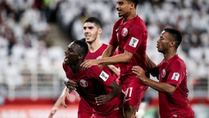 卡塔尔比赛足球硬吗？赛场风云下的足球“硬度”之问