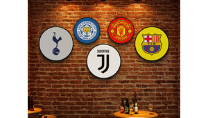 足球墙挂海报行不行？探究其在装饰与氛围营造中的可行性