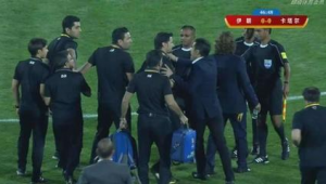 用裁判做掩护在足球比赛中算犯规吗？规则解读来了