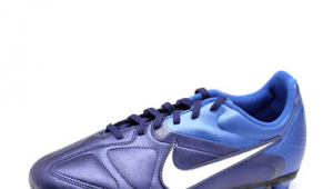 入门必备!这些好看的足球鞋不容错过