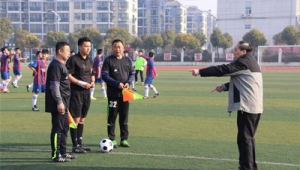 阜宁最近哪里有卖足球装备？