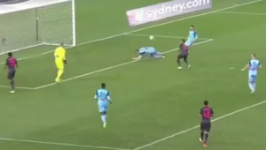 足球输赢真的公平吗？赛场背后的规则与变数引深思