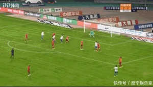 头顶足球能否进球？规则探讨与相关情况解析