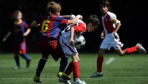 踢足球之前能吃东西吗?这些要点需知晓