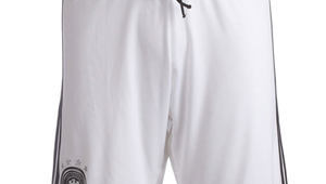 足球裤能当泳衣用吗？深度剖析两者差异与适用性