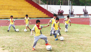 放学后我能踢足球吗?探寻属于自己的运动时光答案