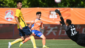 足球踢进自家大门算得分吗？规则解读与背后的思考