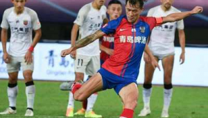 踢了一年的足球能退吗