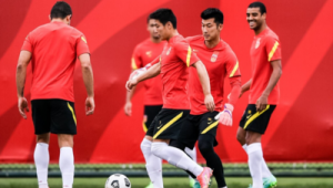 中国现在还有人踢足球吗?探寻国内足球爱好者的热情与坚持