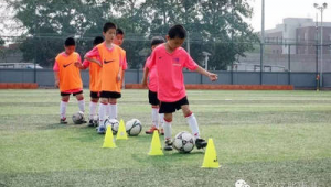 踢足球真能增强体质？探究足球运动对身体的积极影响