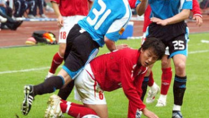 成体足球比赛中打人行为是否犯规探讨