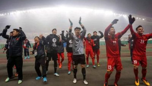 足球教练平时回家吗？他们的生活节奏与家庭时光揭秘