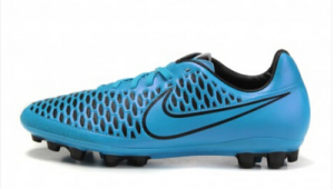 mg足球鞋性价比最高吗？全方位剖析助你找到答案