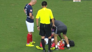 猴子偷桃足球算犯规吗