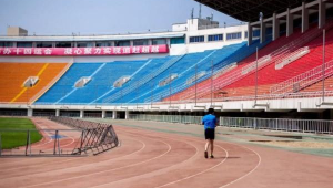 足球垫球不会甩小腿吗？解析足球垫球中甩小腿的相关问题