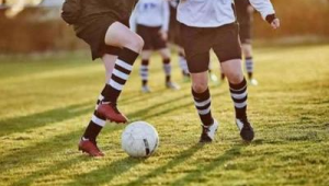 基础差踢足球可行吗？答案就在这里！