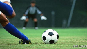足球控球最佳之选：哪双鞋能让你在球场上自如掌控？