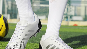 训练鞋究竟能不能踢足球？答案在这里揭晓！