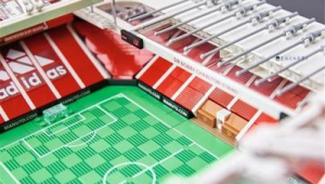 乐高足球场现在便宜吗?还有售卖吗?