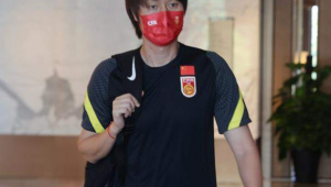 足球上场现在还需要交钱吗