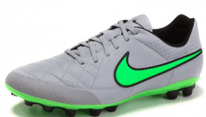 足球鞋推荐:去哪买好些呢?探索购买足球鞋的好去处