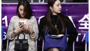 足球球星妻子中是否有亚裔面孔？一起来探寻答案