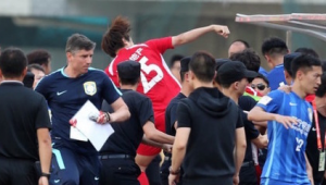 进足球队送钱犯法吗