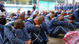 劳改犯踢足球能否成为减刑途径？相关规定与现实情况解析