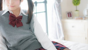 穿长筒过膝袜能踢足球吗？探索别样足球装备的可行性