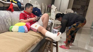 脚踩到足球会骨折吗？带你了解其中的风险与真相