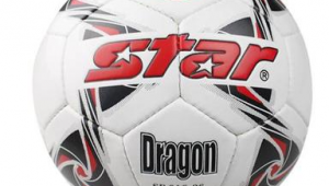 足球黑白：各个角度下，展现的独特风貌是否全然不同？