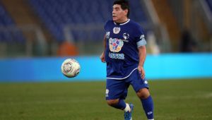 足球可以退役球衣吗？背后的规则与那些备受瞩目的退役时刻