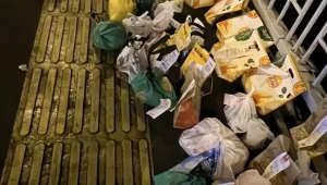 足球员送外卖能赚钱吗?背后真相与现实考量