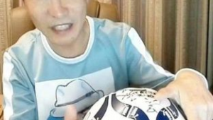 签名到足球上是否礼貌：探讨这种行为背后的礼仪考量