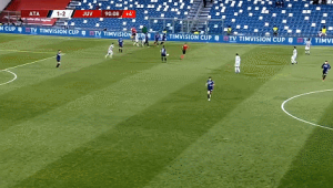 足球前场是否意味着半场？深度剖析前场与半场的关系