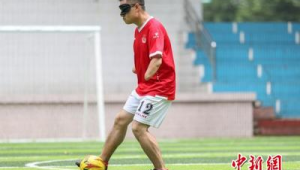 足球满气射门声音大吗？探究其中的声学奥秘与影响因素