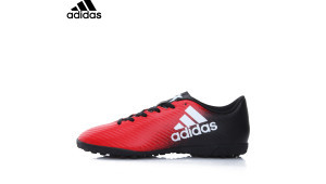 彪马阿迪足球鞋推荐,哪款能在球场上助你一臂之力?