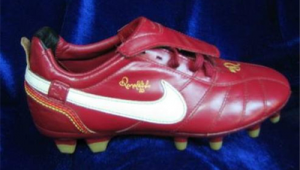 足球鞋多出半码是否合适？解析其中利弊与穿着体验