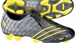 哪款足球鞋黄了不掉色