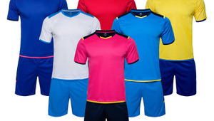 女款足球衣透气吗？全方位解析其透气性能与穿着体验