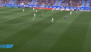 踢足球发角球时到底算越位吗？规则解读与探讨